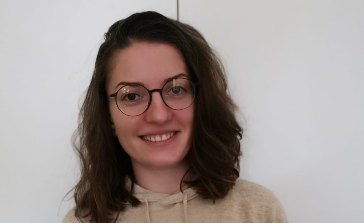 Bianca - dentiste roumaine